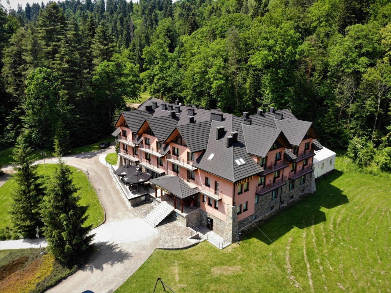Hotel Salamandra Hoczew Esterno foto